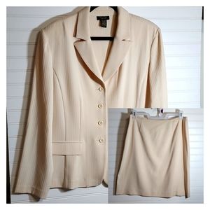 TracyEvans Creme Career skirt suit 14